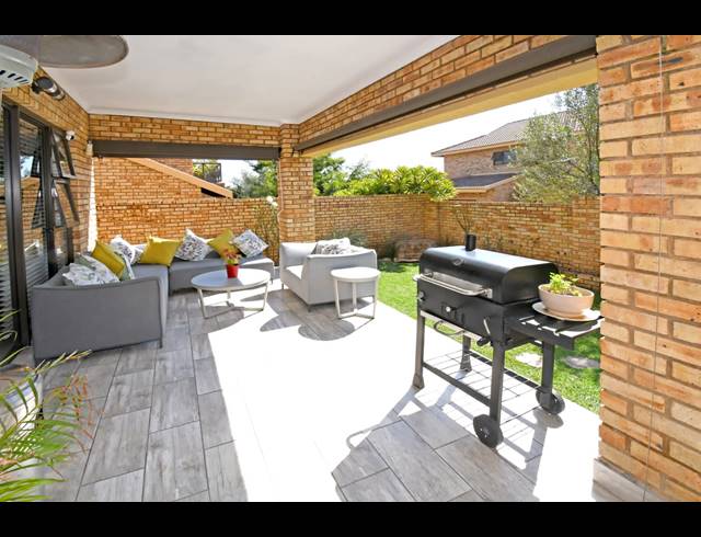 3 BEDROOM HOUSE FOR SALE IN NORTH RIDING